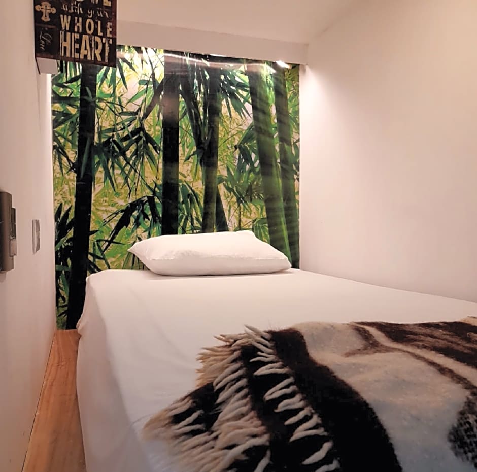 Nikikot Hotel & Hostel