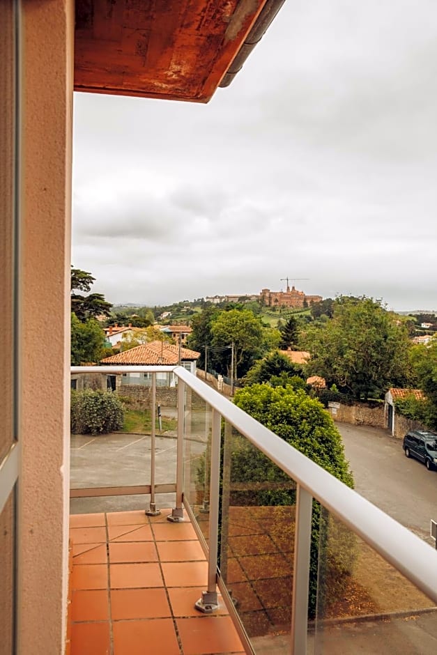 Hotel Mar Comillas by MIJ