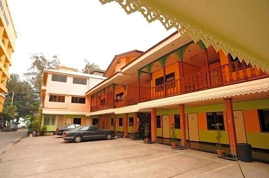 Magic House Hostel