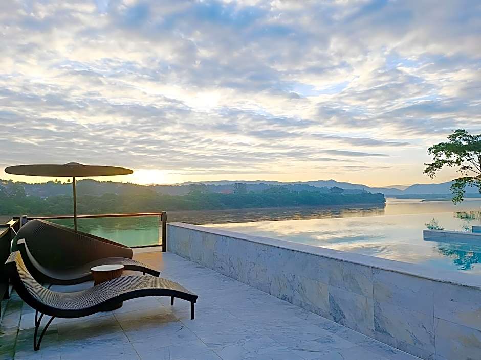 Chiangkhong Teak Garden Riverfront Onsen