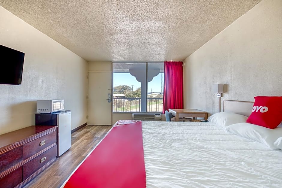 OYO Hotel Waco University Area / I-35