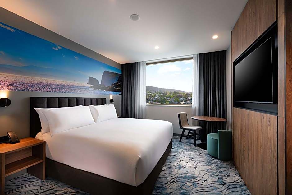 DoubleTree by Hilton Hobart