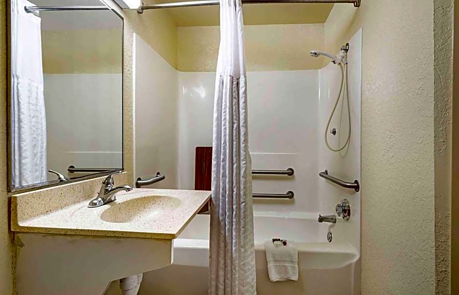 Extended Stay America Suites - Princeton - South Brunswick