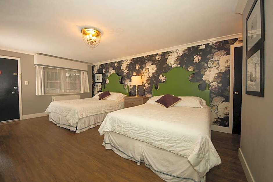 Simmons Motel and Suites