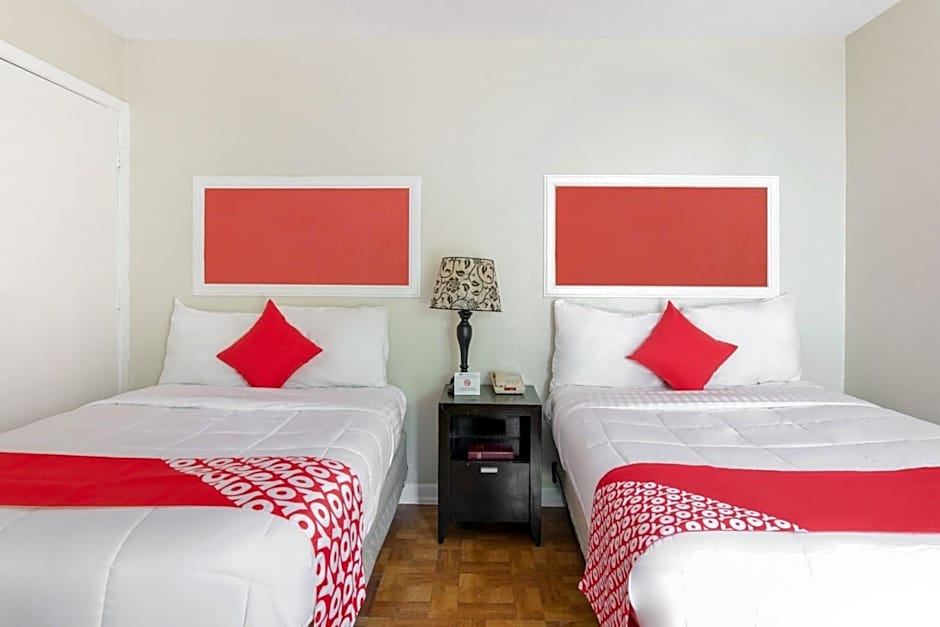 OYO Hotel Houston, TX near Medical Center NRG Stadium