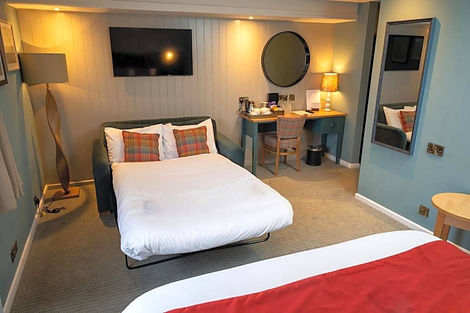 Berkshire Arms by Chef & Brewer Collection