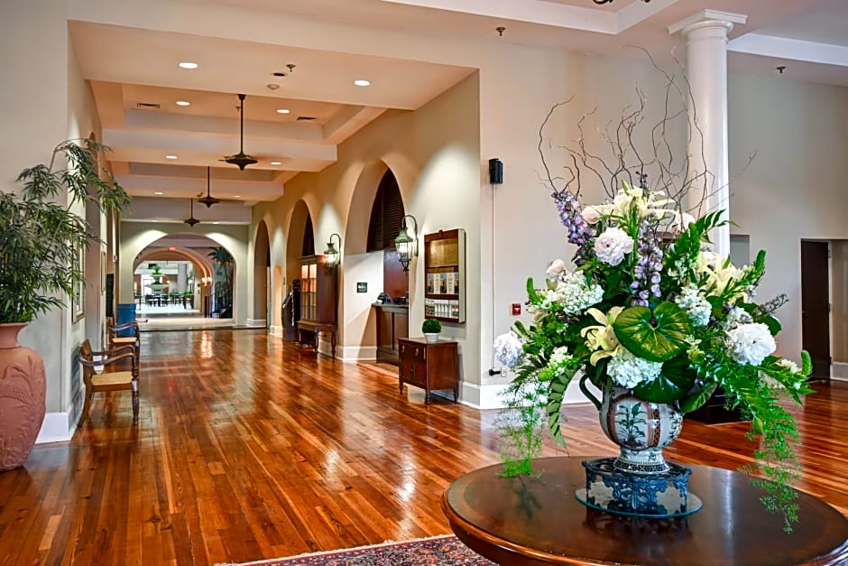 Embassy Suites Charleston - Historic District