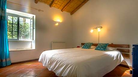 Apartment with Garden View