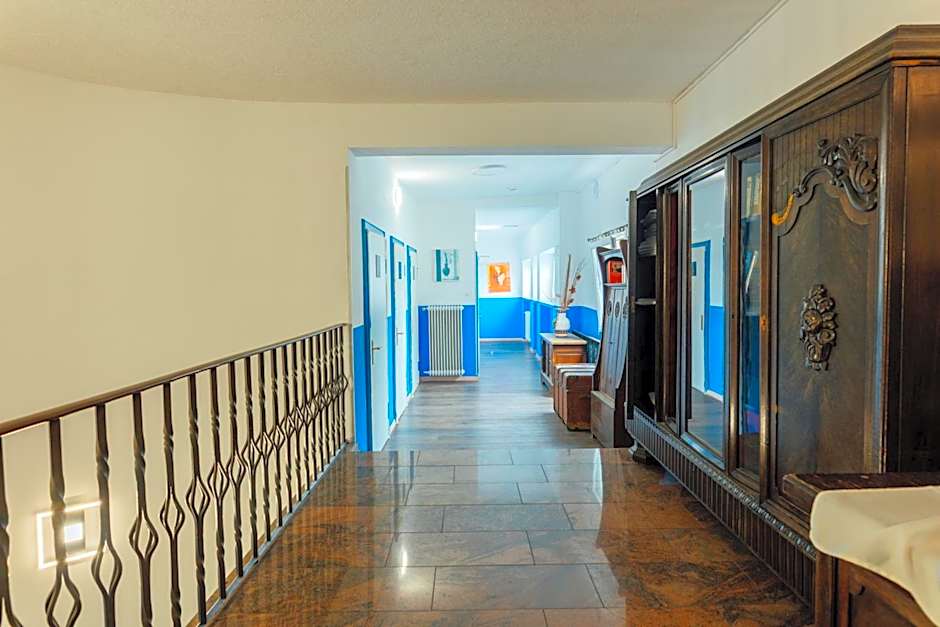 Hotel Hanseat Hamburg - Free Parking