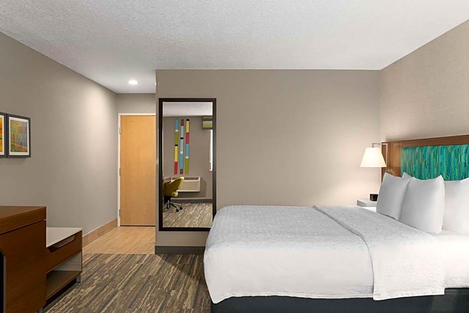 Hampton Inn By Hilton Spokane