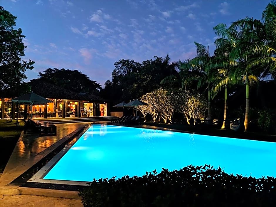 Palm Paradise Cabanas & Villas Beach Resort Tangalle