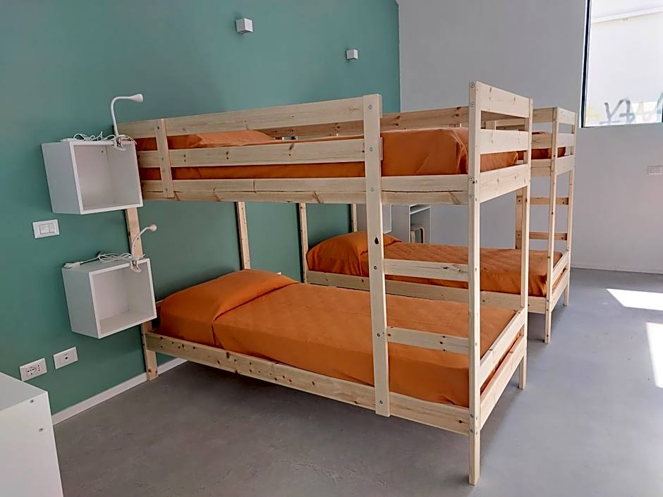 Bed & Bike Hostel