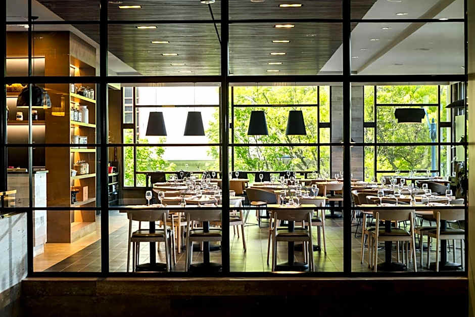 Renaissance Seattle Hotel