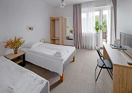 Economy Twin Room