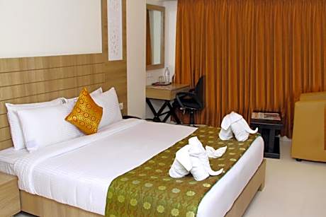 Deluxe Double or Twin Room