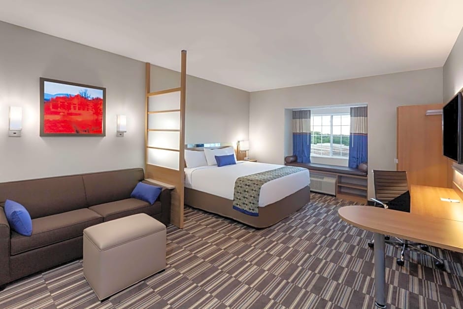 Microtel Inn & Suites by Wyndham College Station