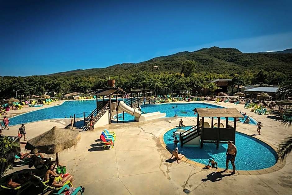 Camping Le Bois Fleuri