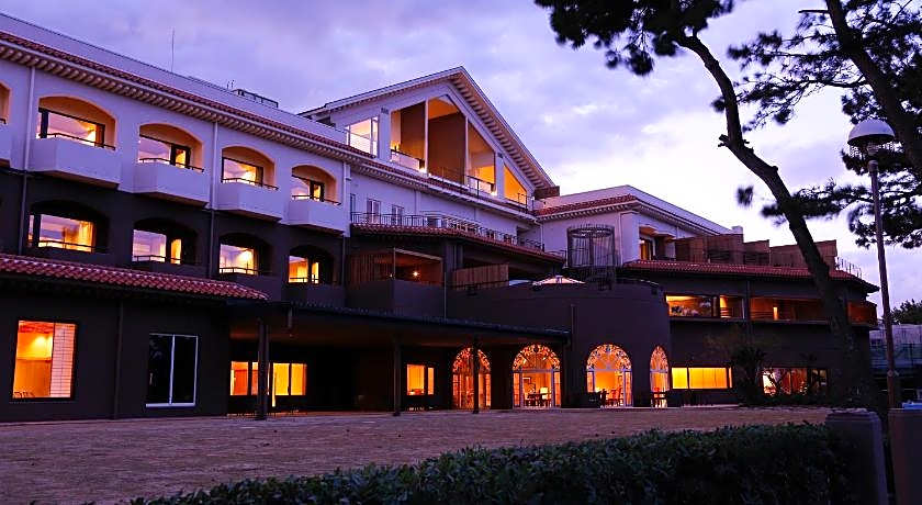 Awaji Hamarikyu - Sumoto Onsen