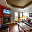Solara Suite with Indoor Pool / Hot tub / Parking