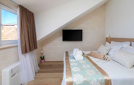 Studio with Sea View