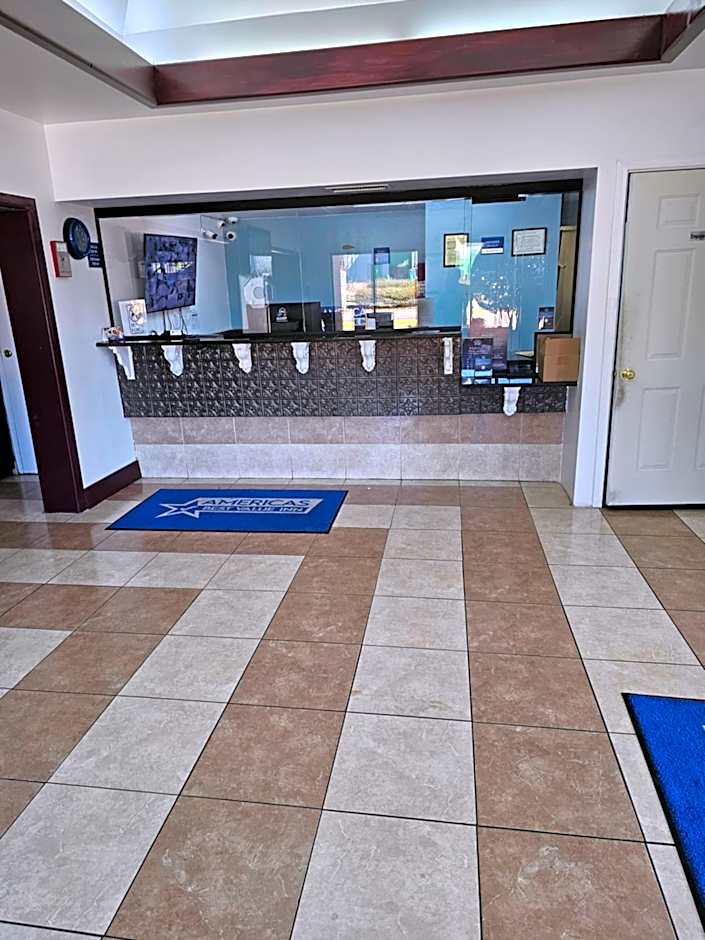 Americas Best Value Inn Stockbridge