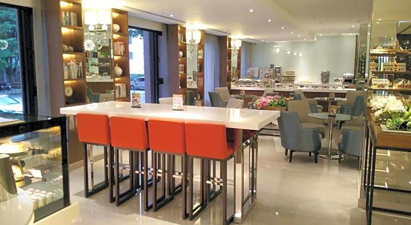 Kaohsiung International Plaza Hotel