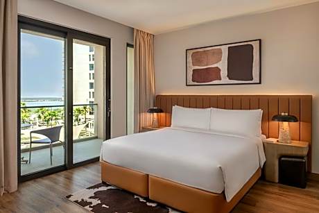 One-Bedroom King Suite - Theme Park Access