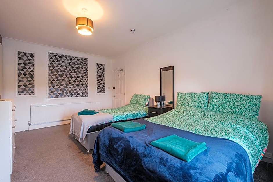 OYO The Pickering Park Hotel