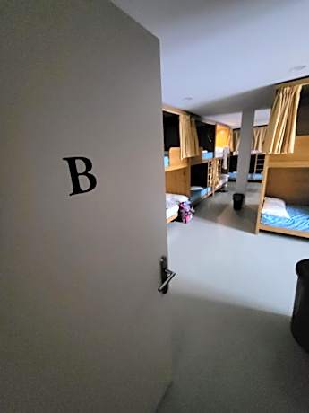 Bunk Bed in Mixed Dormitory Room