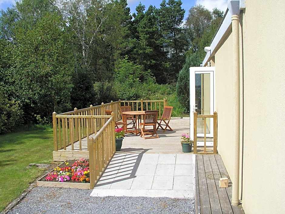 Lakeland Midsummer Lakehouse