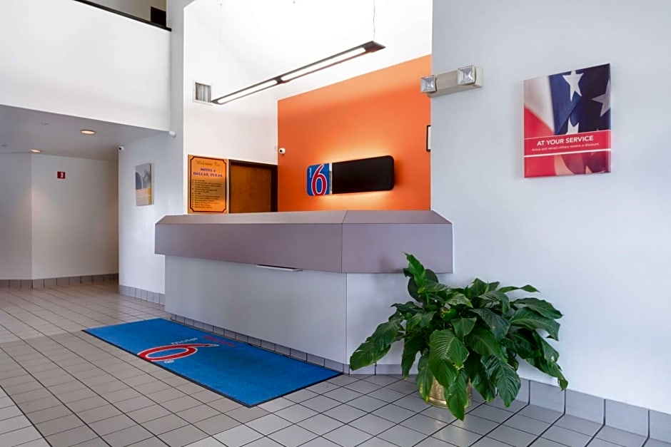 Motel 6-Dallas, TX - Northeast