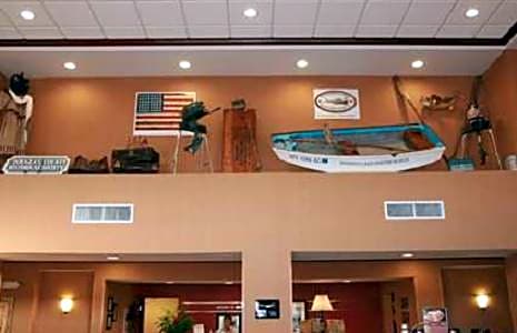Hampton Inn and Suites Alexandria