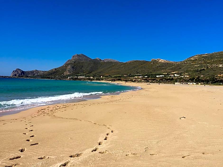 Falassarna Beach studios&apartments