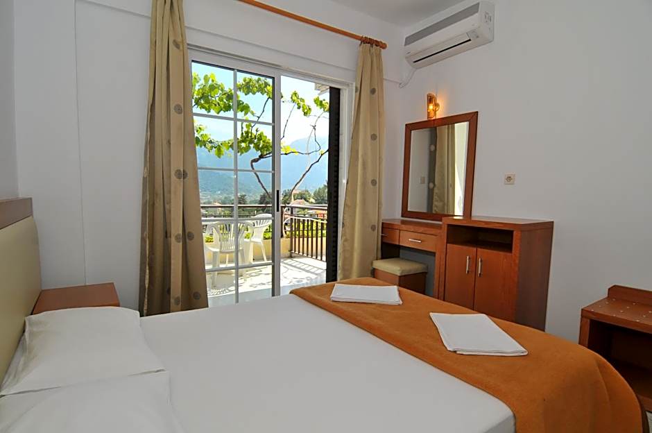 Hotel Emerald and Suites