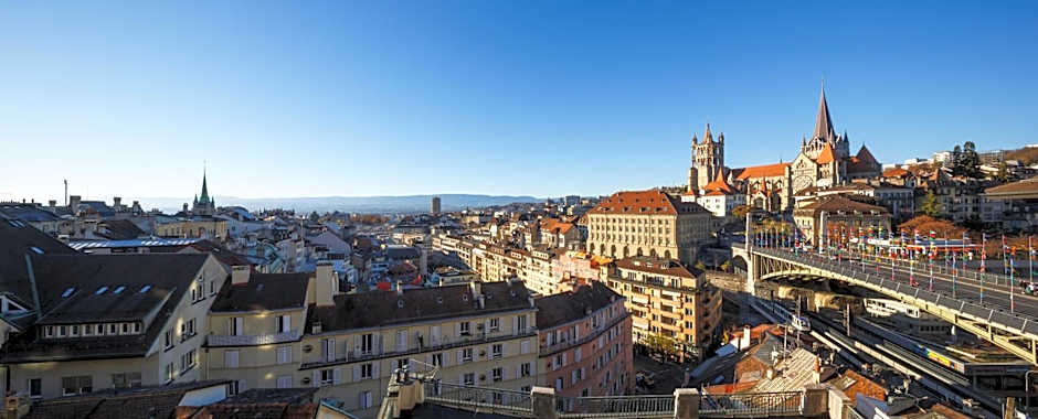 Swiss Wine Hotel & Bar By Fassbind