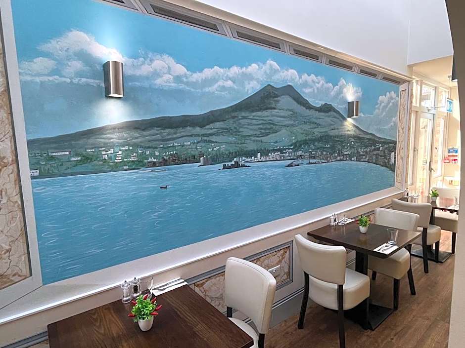 Sorrento Hotel & Restaurant