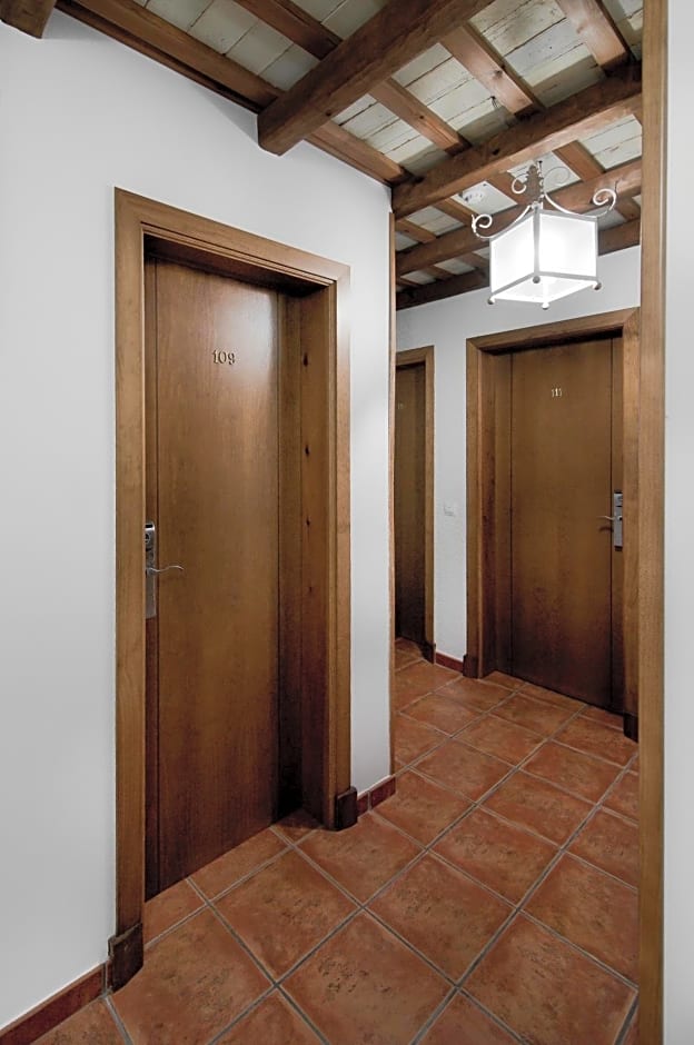 Hotel Restaurante Blanco y Verde