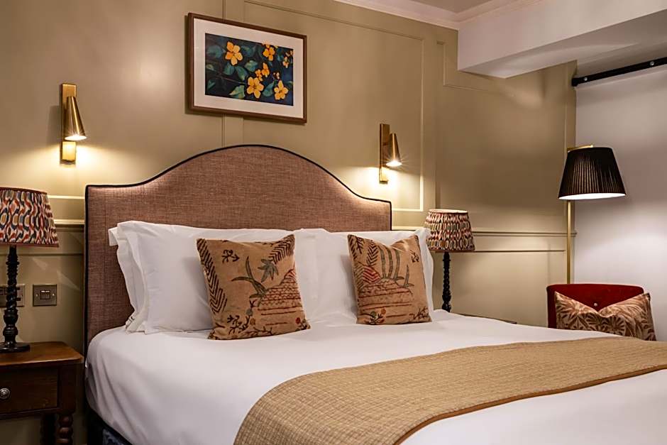 Coach & Horses Hotel