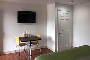 Studio 6-Houston, TX - East