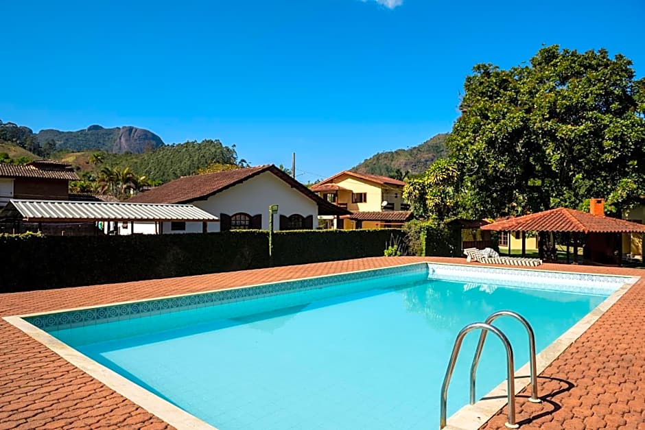 Casa Di Maria 4 Quartos a 500m Centro - Sauna, Piscina, Fogão a Lenha, Churrasqueira - ACESSO PRIVATIVO AO AO RIO - Ideal para famílias