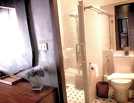 Deluxe Double Room Pool View