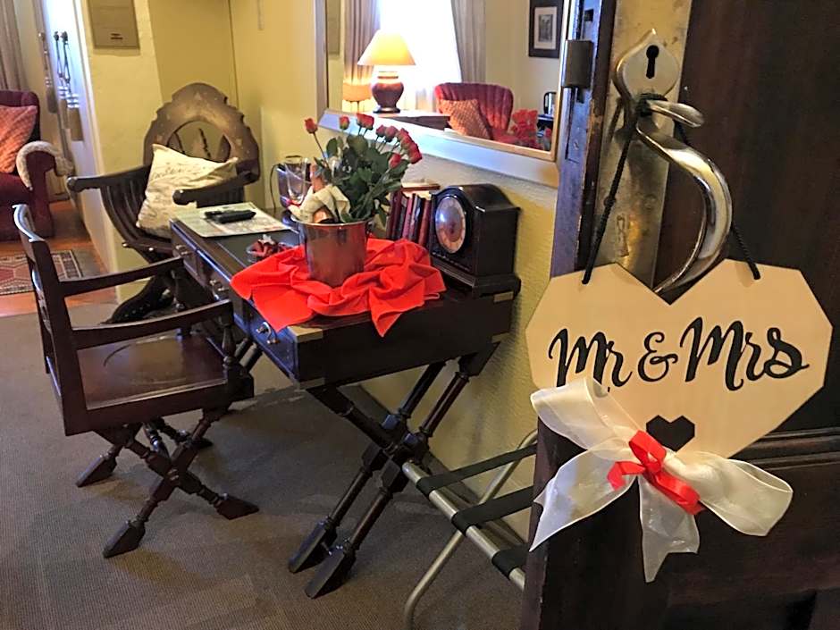 Riverside Guest Lodge