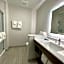 Holiday Inn Express and Suites Ft. Smith Airport By IHG