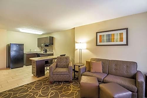 MainStay Suites Fargo