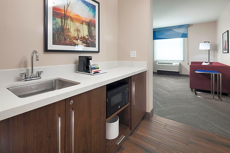 Hampton Inn & Suites Phoenix Downtown