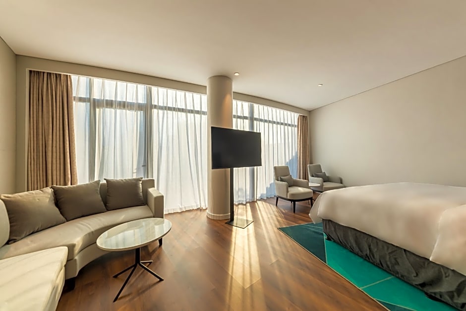 Holiday Inn Express Yichang Riverside By IHG