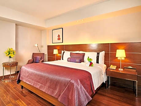 Premier King Room