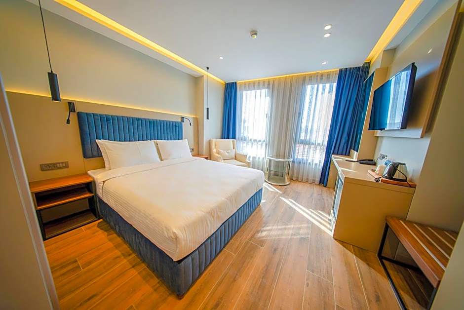 The Palm Bosphorus Hotel