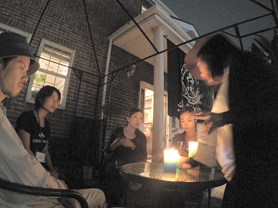 Iza Kamakura Guest House And Bar