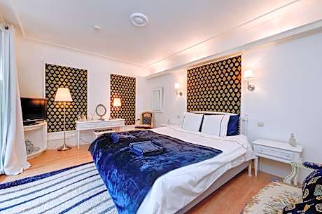 King Room with Balcony